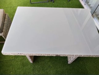 Conjunto de jardín (Sofá, mesa)