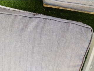 Conjunto de jardín (Sofá, mesa)