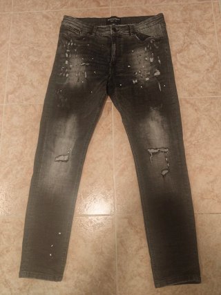 Vaqueros Supply & Demand negros rotos