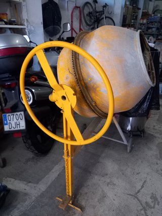 Hormigonera Eléctrica 150 litros con muy poco uso