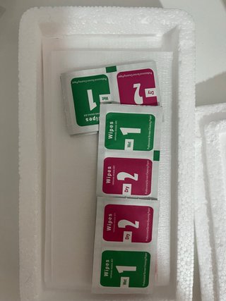 Protettore Schermo iPhone 8 (Salviettine Umide e Secche)