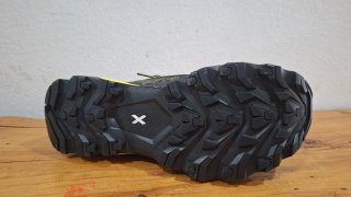 Zapatillas La Sportiva Negras y Amarillas