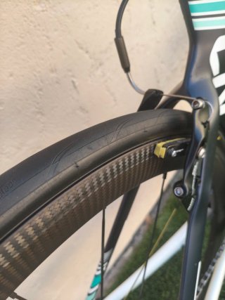 Bicicleta Liv Envie Advanced Carbono.