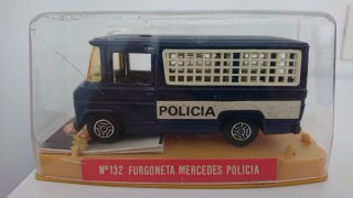 Furgoneta Guisval 1/37 Policía Nacional