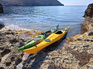 Kayak de travesía verde  Kayak de mar