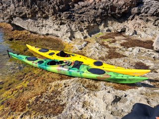 Kayak de travesía verde  Kayak de mar