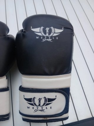 Guantes de boxeo Westle  8 oz
