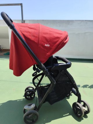 Silla de paseo Joie roja