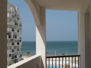 Alquiler 2a quincena agosto. 1° linea playa.