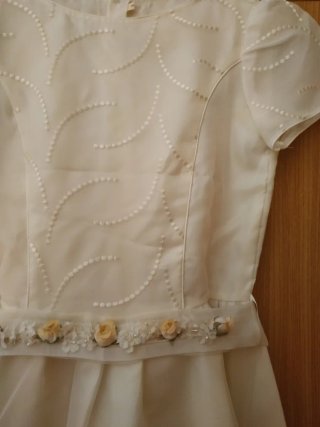 Vestido comunión blanco  crudo talla 6