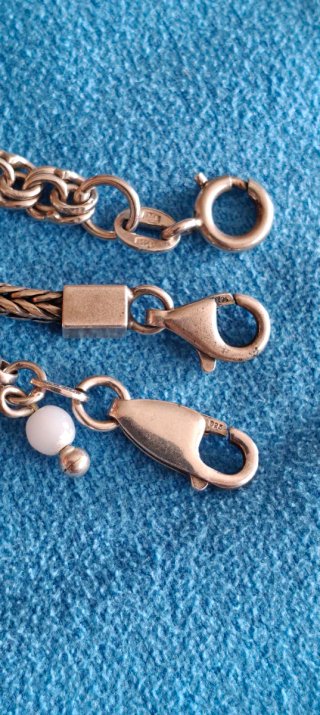 Pulseras plata 25-40€