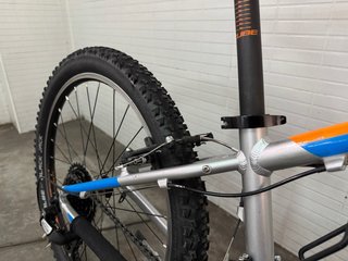 Bicicleta CUBE ACID 240 - 24 - Muy buen estado