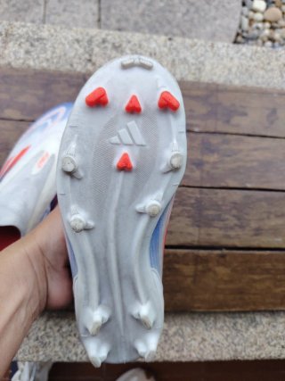 Botas fútbol niño Adidas T33 casi nuevas
