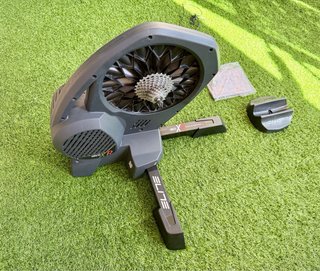 Rodillo Elite Direto XR Digital. Muy poco uso