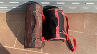 Transportín de tela para gato marrón y blanco