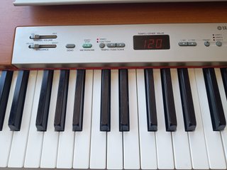 Piano Yamaha P120 Escenario