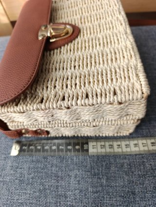 Bolso de rafia.
