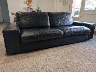 Sofá de piel negro Ikea