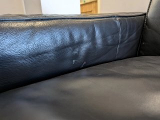 Sofá de piel negro Ikea