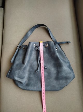 Bolso azul metálico grande