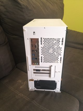 PC Gaming Ryzen 5 5500, RTX 3050, 16GB RAM