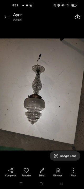 Lámpara de techo antigua de cristal