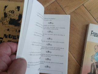 Dos libros de chistes más regalo de otro de frases