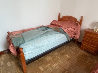 2 Camas 90cm Madera/Tela Sin Usar
