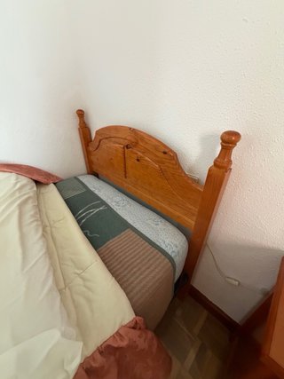 2 Camas 90cm Madera/Tela Sin Usar