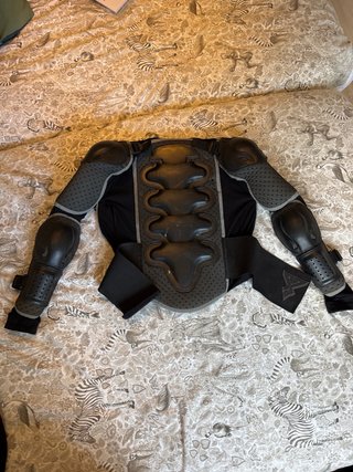 Peto protector niño 6-8 años y rodilleras