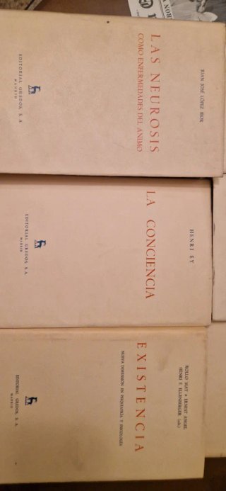 Libros de psicología y psiquiatría.