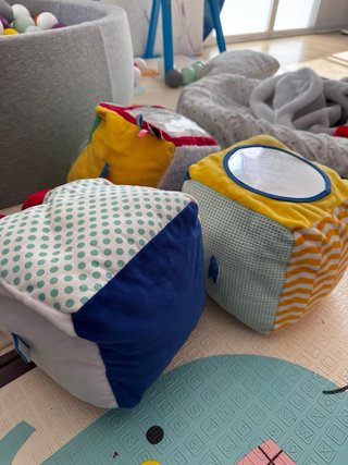 Bloques apilables de tela para bebés