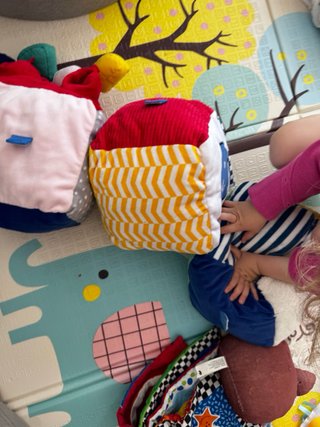 Bloques apilables de tela para bebés