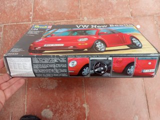 Maqueta Revell VW New Beetle 1:24