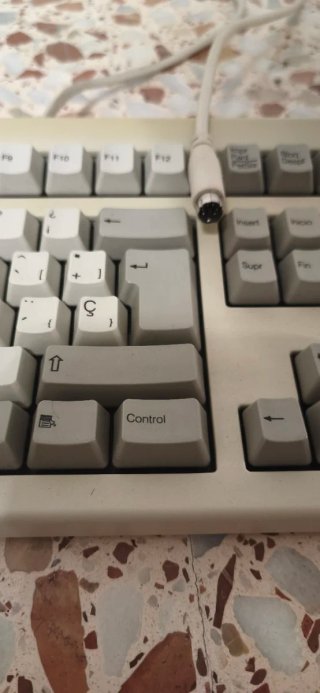 Teclado antiguo PS2 NMB