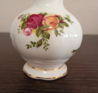 HERMOSO JARRÓN DE PORCELANA FINA DE ROYAL ALBERT