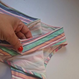 Braga bikini estampado multicolor talla L