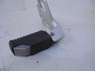 Estribera trasera izquierda bmw f 750 gs . 29576