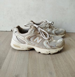 Zapatillas New Balance 530 Beige y Blanco