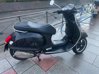 Vespa 300 Super Sport Negra mate