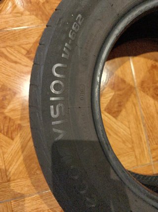 Neumático Ovation