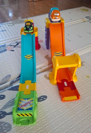 Pista de lanzamiento VTech Tut Tut