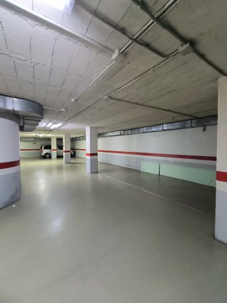 Alquiler plaza garaje zona Gaiteira coche y moto