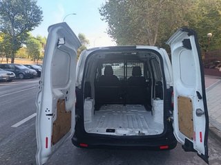 Ford E-Transit Courier 2019