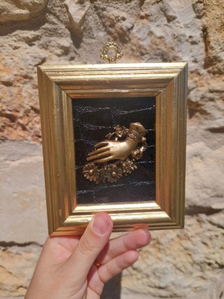 Quadro decorativo mano fiori oro