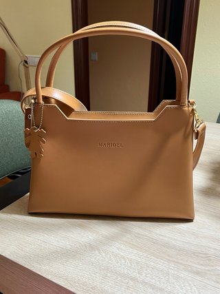 Bolso Maridel Beige con Charm