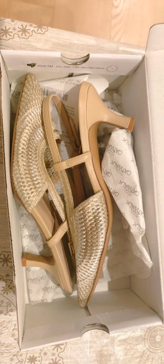 Sandalias Talla 39 Beige y Dorado