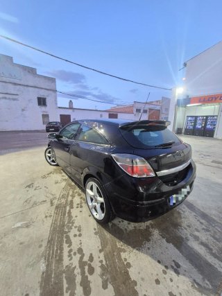 Opel Astra GTC