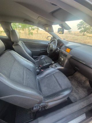 Opel Astra GTC
