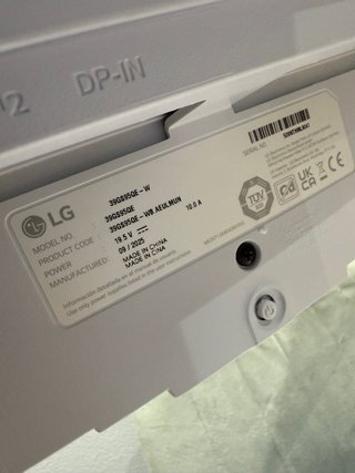 LG UltraGear 34” OLED 240Hz Curvo Blanco